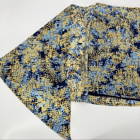 BCBGeneration Top - size 10 - Picture 3 of 8